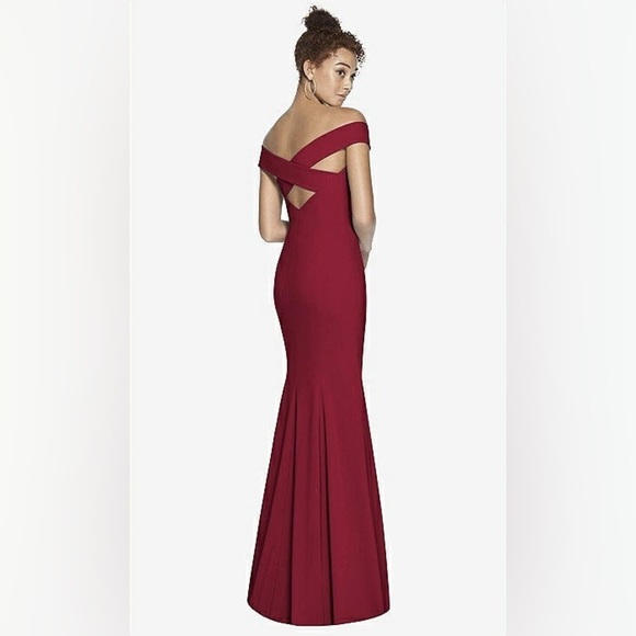NWT Dessy Collection Off-the-Shoulder Criss Cross Back Trumpet Burgundy Gown 14R - Picture 3 of 16